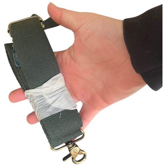 Jesslyn Blake Urban Outfitters green cow skin leather bag with detachable strap - Picture 6 of 12